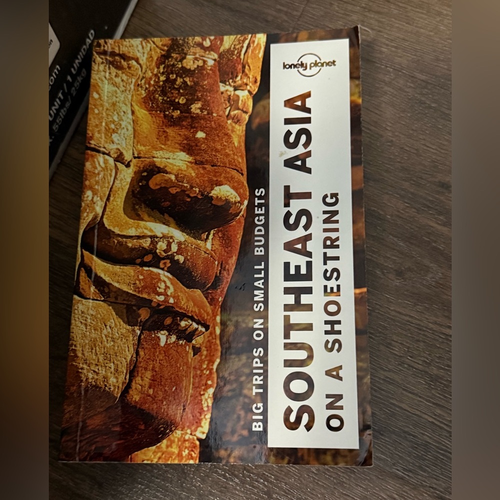Brand New Lonely Planet Southeast Asia Travel Guide -